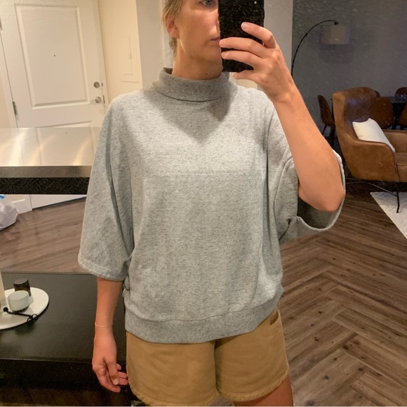 Lou & Grey Short Sleeve Gray Sweatshirt Turtleneck - Picture 2 of 6